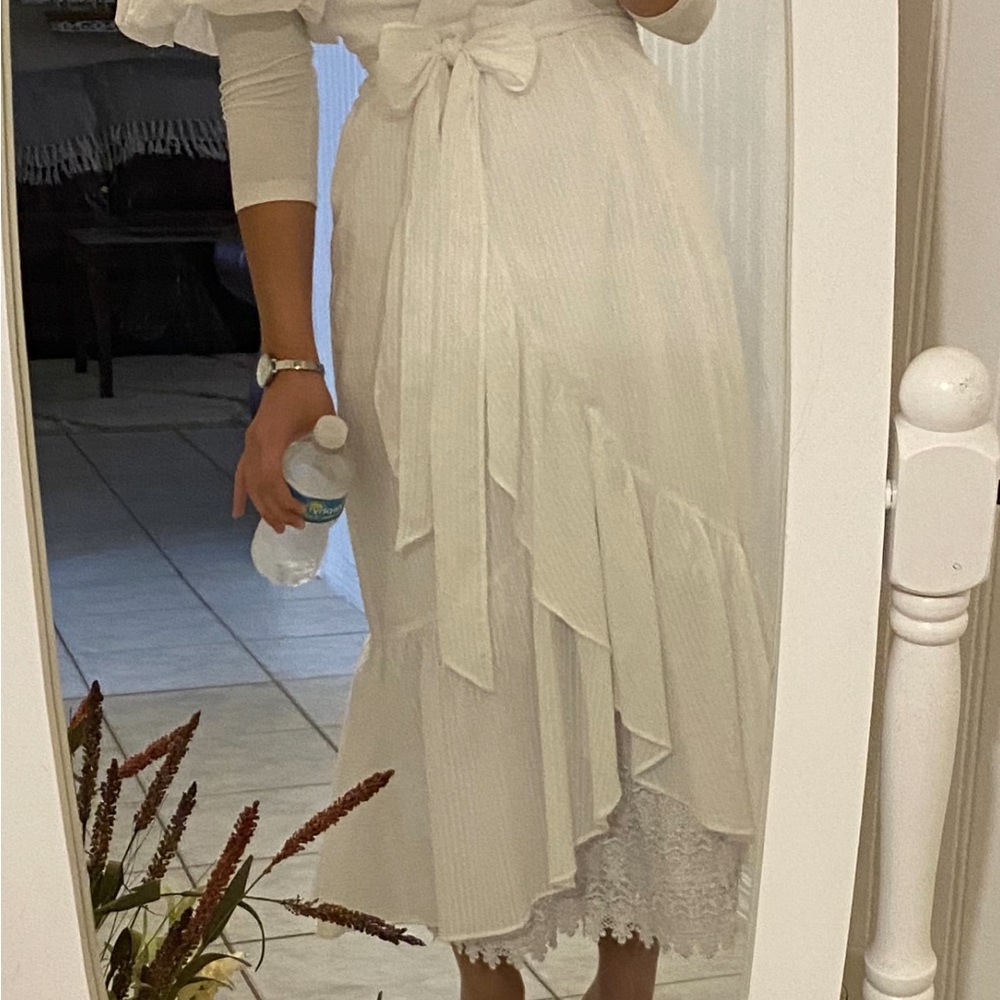 White Lace Skirt Extender